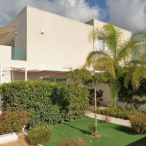 Nesea Domus , Marina di Ragusa Italia