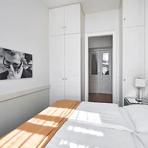 Appartement 6, Vienne
