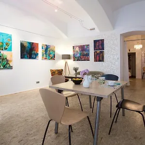 Apartament Laer Hundertwasserhaus, Wiedeń