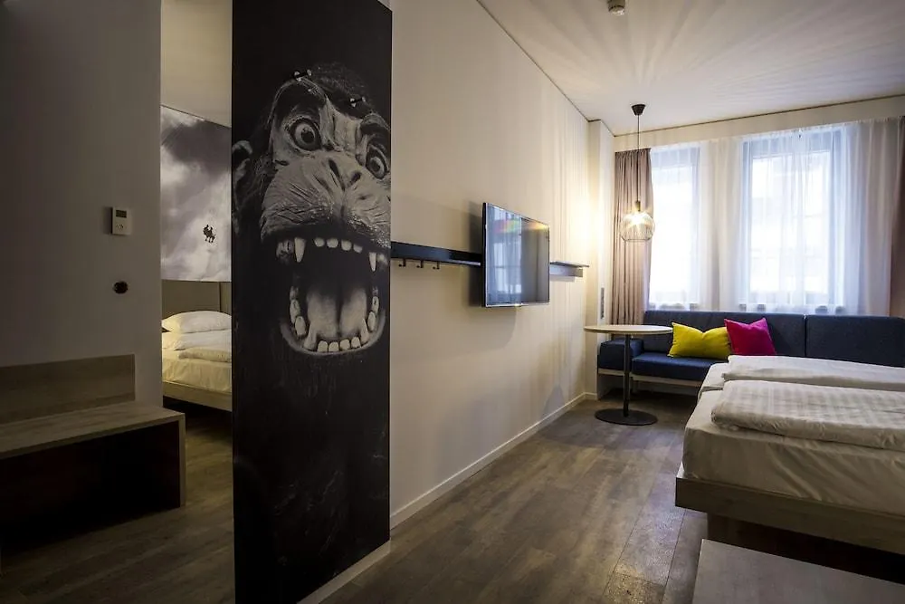 Roomz Vienna Prater 4*,