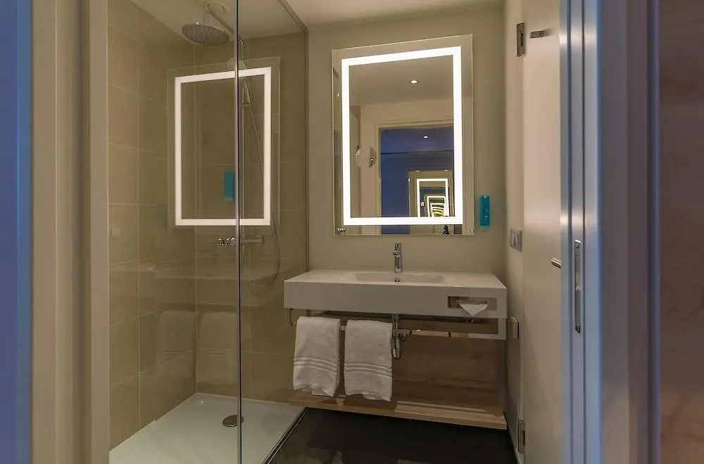 Roomz Vienna Prater Hotel