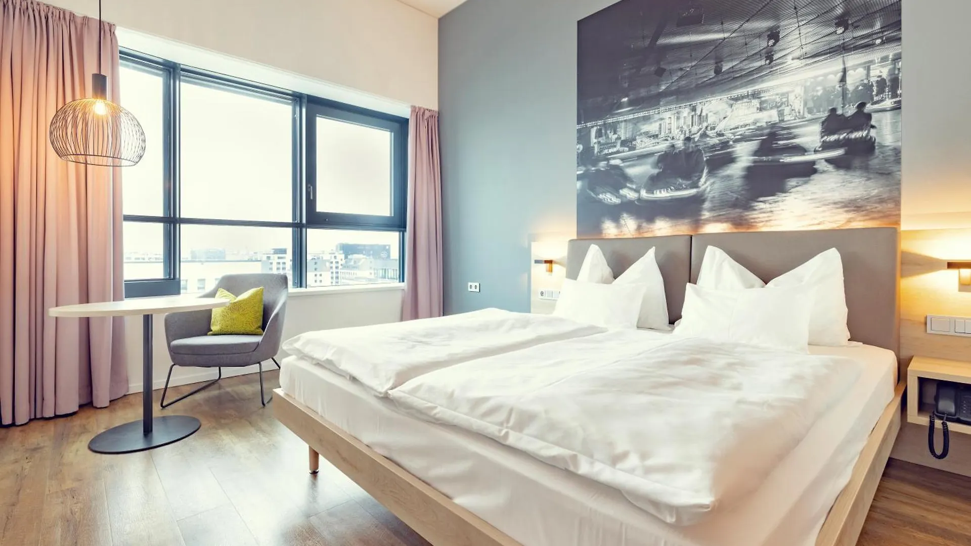 Roomz Hotel & Conference Center Vienna Prater 4*,